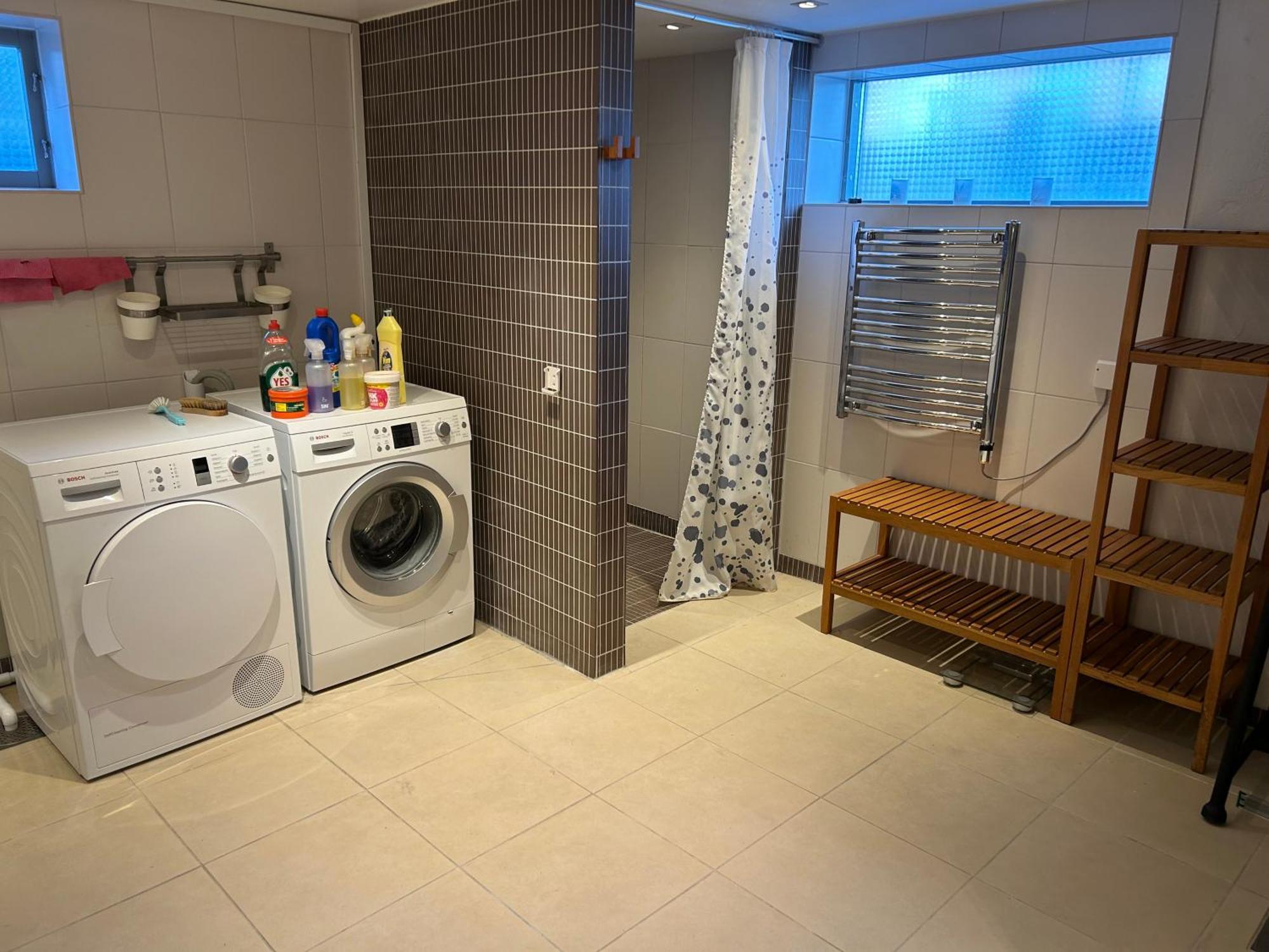 Kaellarlaegenhet Floragatan Apartment Халмщад Екстериор снимка